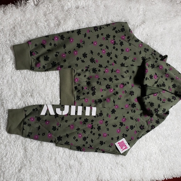 SALE!! JUICY COUTURE PULLOVER - Picture 3 of 8